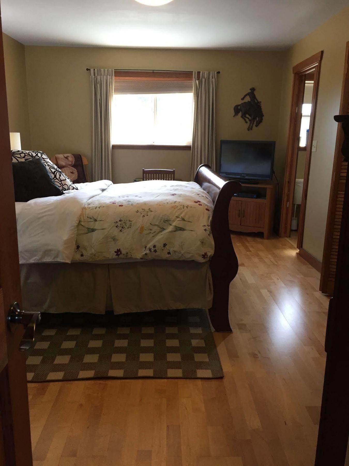 Money Pennies Bed And Breakfast Campbell River Exterior foto